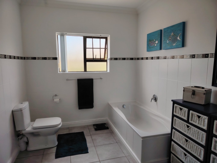 3 Bedroom Property for Sale in Seemeeu Park Western Cape